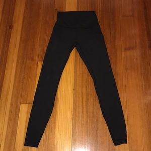 Black lululemon leggings